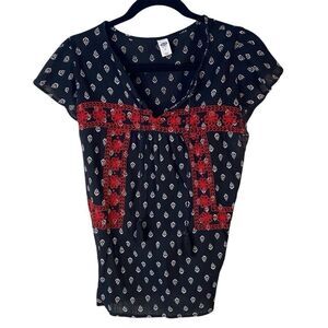 Old Navy Black and Red Patterned Top Sz M